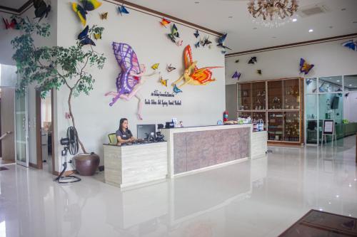 Lobby, Saline Hotspring Resort near Namtok Ron (Hot Spring Waterfall ) - Khlong Thom Lobby, Saline Hotspring Resort near Namtok Ron (Hot Spring Waterfall ) - Khlong Thom
