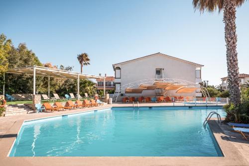 مسبح, Hydrele Beach Hotel & Village in ساموس ايلاند مسبح, Hydrele Beach Hotel & Village in ساموس ايلاند