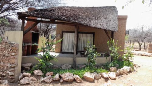 A szálláshely kívülről, Ombo Rest Camp in Okahandja A szálláshely kívülről, Ombo Rest Camp in Okahandja