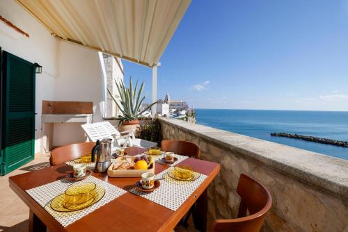 Balcony/terrace, Terrazza Ripa by BarbarHouse in Vieste Balcony/terrace, Terrazza Ripa by BarbarHouse in Vieste