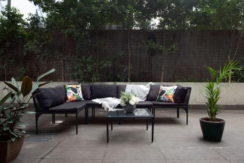 Huge 3 Bed Camperdown Garden Apt w/ Parking Aircon in Camperdown Huge 3 Bed Camperdown Garden Apt w/ Parking Aircon in Camperdown