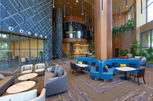 Bar/Lounge, SUN & MOON, Riverside Hotel in Phnom Penh Bar/Lounge, SUN & MOON, Riverside Hotel in Phnom Penh