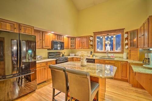 Spacious Oneida Retreat with Game Room! in Verona (NY) Spacious Oneida Retreat with Game Room! in Verona (NY)