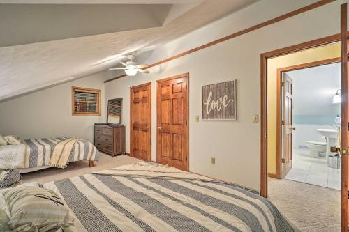 Spacious Oneida Retreat with Game Room! in Verona (NY) Spacious Oneida Retreat with Game Room! in Verona (NY)