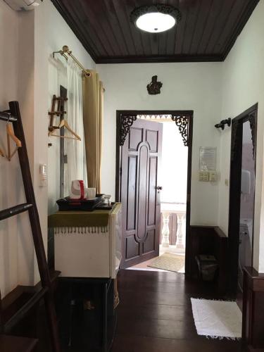 View Khemkhong Guesthouse in Luang Prabang View Khemkhong Guesthouse in Luang Prabang