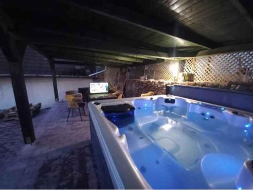 อ่างแช่น้ำร้อน, Holiday home in Nagyvazsony - Balaton 43410 in นากีวาซโซนี อ่างแช่น้ำร้อน, Holiday home in Nagyvazsony - Balaton 43410 in นากีวาซโซนี