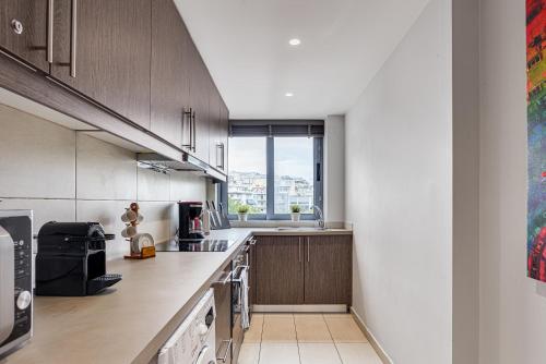 Acropolis Luxury Living - image 10