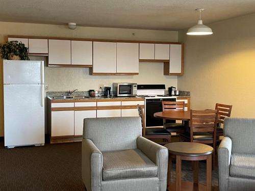 AmericInn by Wyndham Petoskey in Petoskey AmericInn by Wyndham Petoskey in Petoskey