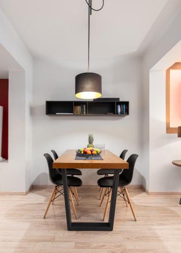 Acropolis Luxury Living - image 7