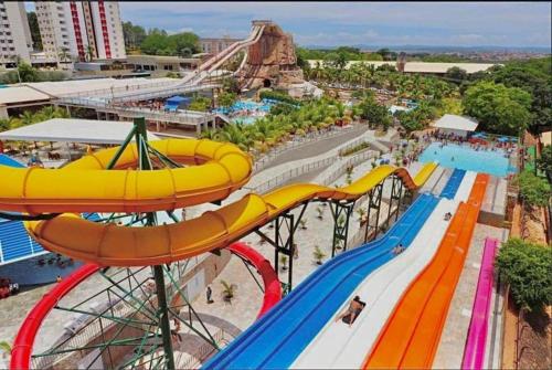 حديقة مائية, Piazza Diroma com acesso gratuito Acqua Park Caldas Novas in Prive das Caldas حديقة مائية, Piazza Diroma com acesso gratuito Acqua Park Caldas Novas in Prive das Caldas