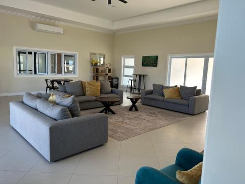 Facilities, Seamist villa @Oceanpointe Lucea comfy 2BR w/pool gym & parking in Lucea Facilities, Seamist villa @Oceanpointe Lucea comfy 2BR w/pool gym & parking in Lucea