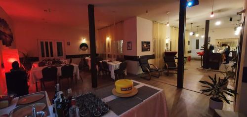 Étterem, Forest Inn in Ciofliceni Étterem, Forest Inn in Ciofliceni