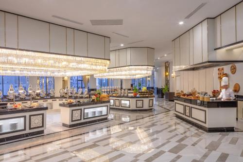 F&B, 멜리아 빈펄 나트랑 엠파이어 (Meliá Vinpearl Nha Trang Empire) in 나트랑 / 나짱 F&B, 멜리아 빈펄 나트랑 엠파이어 (Meliá Vinpearl Nha Trang Empire) in 나트랑 / 나짱