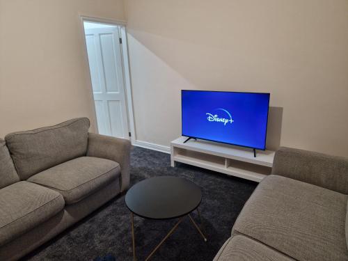 Homely 3-bed house in Bham 15 min from City Centre near Molí Sarehole Homely 3-bed house in Bham 15 min from City Centre near Molí Sarehole