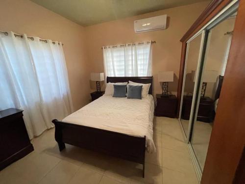 Barrenspot Tropical Villa in Christiansted Barrenspot Tropical Villa in Christiansted