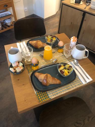 Food and beverages, Couette et Cafe in Alco Food and beverages, Couette et Cafe in Alco