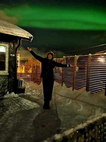 Aurora rooms for rent nr2 We are doing privet Northen lights trips, reindeer trip and Fjord sommaroy in Kvaloysletta Aurora rooms for rent nr2 We are doing privet Northen lights trips, reindeer trip and Fjord sommaroy in Kvaloysletta