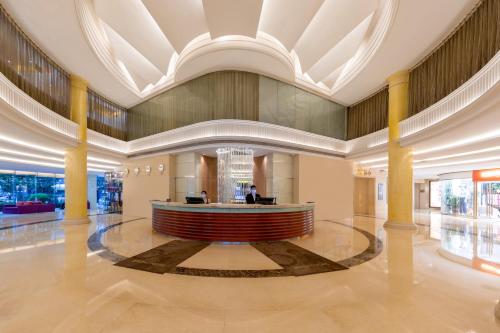 大廳, 珠海粵海酒店 (Guangdong Hotel Zhuhai) in 珠海 大廳, 珠海粵海酒店 (Guangdong Hotel Zhuhai) in 珠海