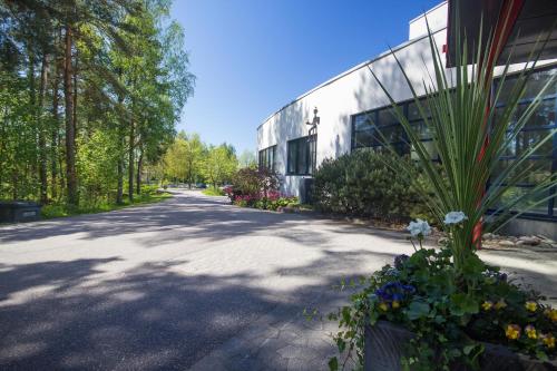 Exterior view, Hotel Linnasmaki near Turku Airport Exterior view, Hotel Linnasmaki near Turku Airport