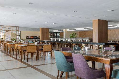 Restaurant, Gran Mareiro Hotel in Fortaleza Restaurant, Gran Mareiro Hotel in Fortaleza