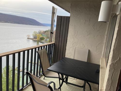 陽台/露台, Lakeside Condo with plenty of amenities close to Bristol Mountain - permit - 2024-0018 in 那不勒斯 (NY) 陽台/露台, Lakeside Condo with plenty of amenities close to Bristol Mountain - permit - 2024-0018 in 那不勒斯 (NY)