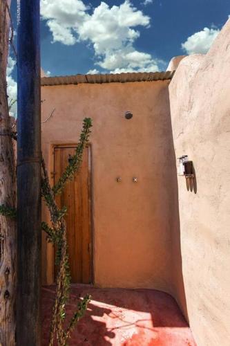 Desert Pearl — Quick Drive from Big Bend in Terlingua (TX) Desert Pearl — Quick Drive from Big Bend in Terlingua (TX)