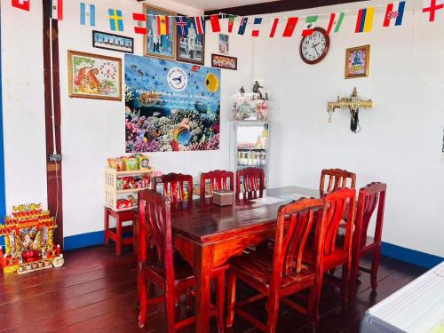 Restaurant, Dutchman Homestay in Salat Bay Restaurant, Dutchman Homestay in Salat Bay