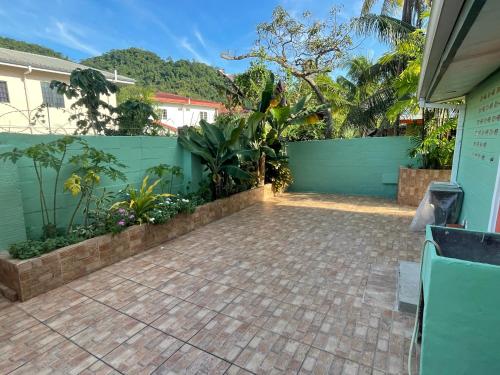 حديقة, Beverley Manor DIAMOND VALE' 2 Bedroom 1 Bath Apartment in Diego Martin حديقة, Beverley Manor DIAMOND VALE' 2 Bedroom 1 Bath Apartment in Diego Martin