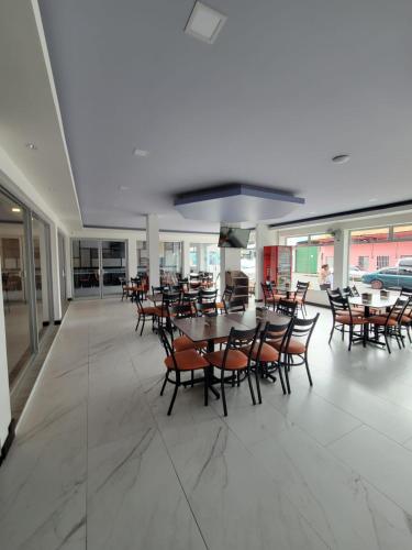 Restaurant, Hotel Cayuga in Puntarenas Restaurant, Hotel Cayuga in Puntarenas