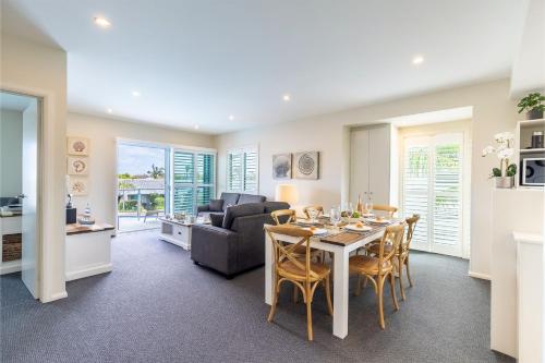 Pacific Blue 278-265 Sandy Pt Rd- Dual Key Access, Wifi, Linen and Air Conditioning in Corlette Pacific Blue 278-265 Sandy Pt Rd- Dual Key Access, Wifi, Linen and Air Conditioning in Corlette
