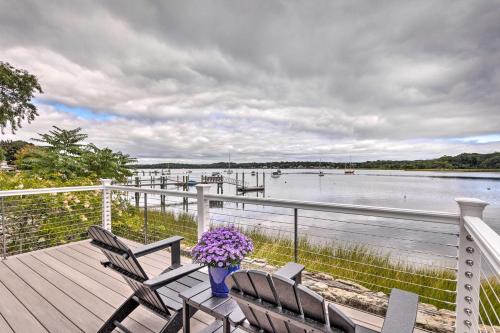 Charming Bristol Cottage with Private Beach! in Bristol (RI) Charming Bristol Cottage with Private Beach! in Bristol (RI)