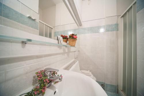 This photo about Hotel Madison shared on HyHotel.com