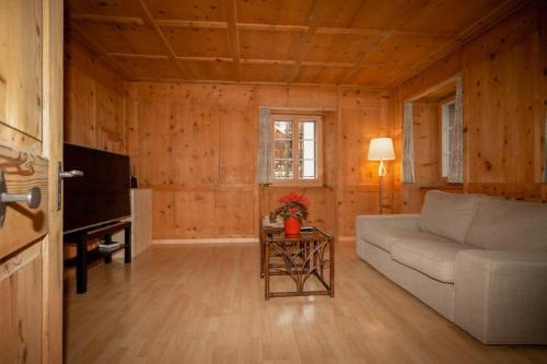 Hotel und Restaurant Alpina in Salouf Hotel und Restaurant Alpina in Salouf