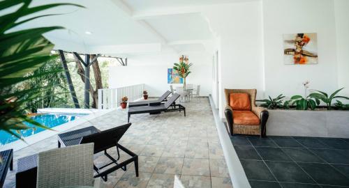 Zwembad, Shana by the Beach Manuel Antonio in Quepos Zwembad, Shana by the Beach Manuel Antonio in Quepos