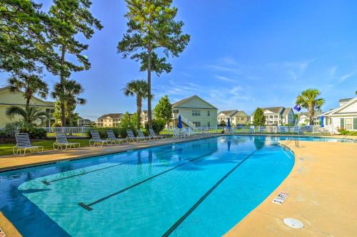 3-Bedroom Condo in Myrtle Beach with Pool! in Carolina Forest 3-Bedroom Condo in Myrtle Beach with Pool! in Carolina Forest