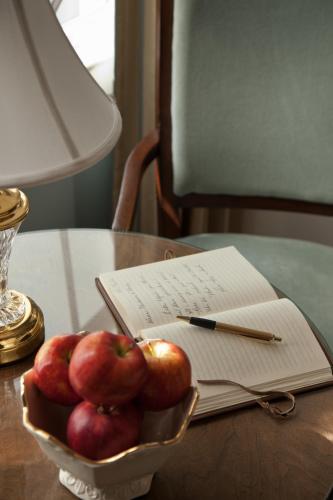 在meiguo.com看到的The Tower Cottage Bed and Breakfast的介绍图片