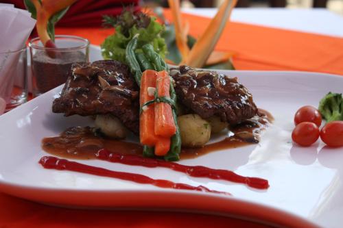 Food and beverages, Grand Sinar Indah Hotel in Bali Food and beverages, Grand Sinar Indah Hotel in Bali