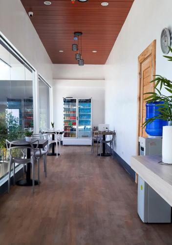 Restaurant, M LILOAN PENSION HOUSE in Liloan Restaurant, M LILOAN PENSION HOUSE in Liloan