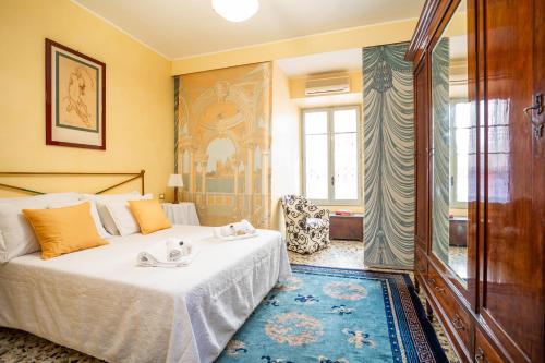 Colosseum Classy Roman Home