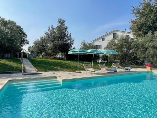 Swimming pool, Spacious holiday home in Marche with private pool in Belvedere Ostrense Swimming pool, Spacious holiday home in Marche with private pool in Belvedere Ostrense