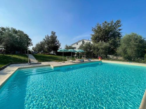 Swimming pool, Spacious holiday home in Marche with private pool in Belvedere Ostrense Swimming pool, Spacious holiday home in Marche with private pool in Belvedere Ostrense