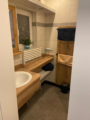 Bathroom, Lutte Uttiet in Karolinenkoog Bathroom, Lutte Uttiet in Karolinenkoog