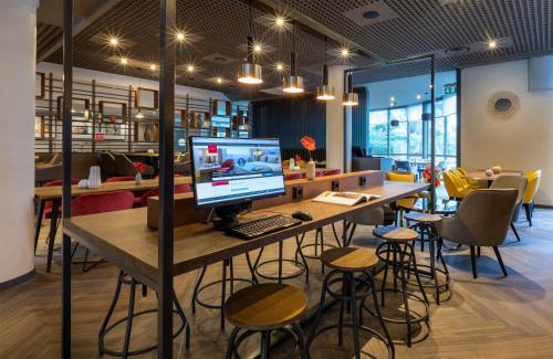 ศูนย์ธุรกิจ, โรงแรมเลโอนาร์โด เวโรนา (Leonardo Hotel Verona) in เวโรนา ศูนย์ธุรกิจ, โรงแรมเลโอนาร์โด เวโรนา (Leonardo Hotel Verona) in เวโรนา