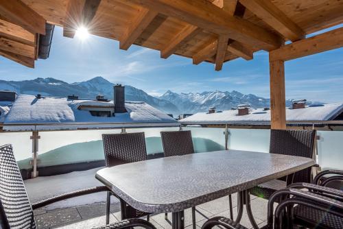 Balkon/Terrasse, Appartements Sulzer by we rent, SUMMERCARD INCLUDED in Zell am See Balkon/Terrasse, Appartements Sulzer by we rent, SUMMERCARD INCLUDED in Zell am See