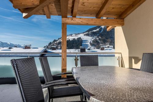 Erkély/terasz, Appartements Sulzer by we rent, SUMMERCARD INCLUDED in Zell Am See Erkély/terasz, Appartements Sulzer by we rent, SUMMERCARD INCLUDED in Zell Am See