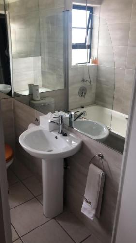 St Pete Private Suites in Port Elizabeth St Pete Private Suites in Port Elizabeth