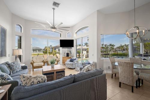 Marco Island Majesty in Marco Island (FL) Marco Island Majesty in Marco Island (FL)