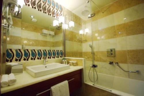 This photo about Dareyn Hotel shared on HyHotel.com