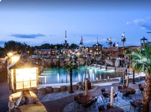 Charmant mobilhome camping Les Sables d'Or 4 etoiles in Le Grau d'Agde Charmant mobilhome camping Les Sables d'Or 4 etoiles in Le Grau d'Agde