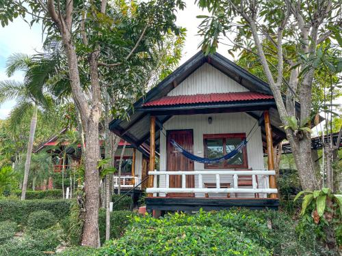 Exterior view, Bounty Resort in Ko Pha-ngan Exterior view, Bounty Resort in Ko Pha-ngan
